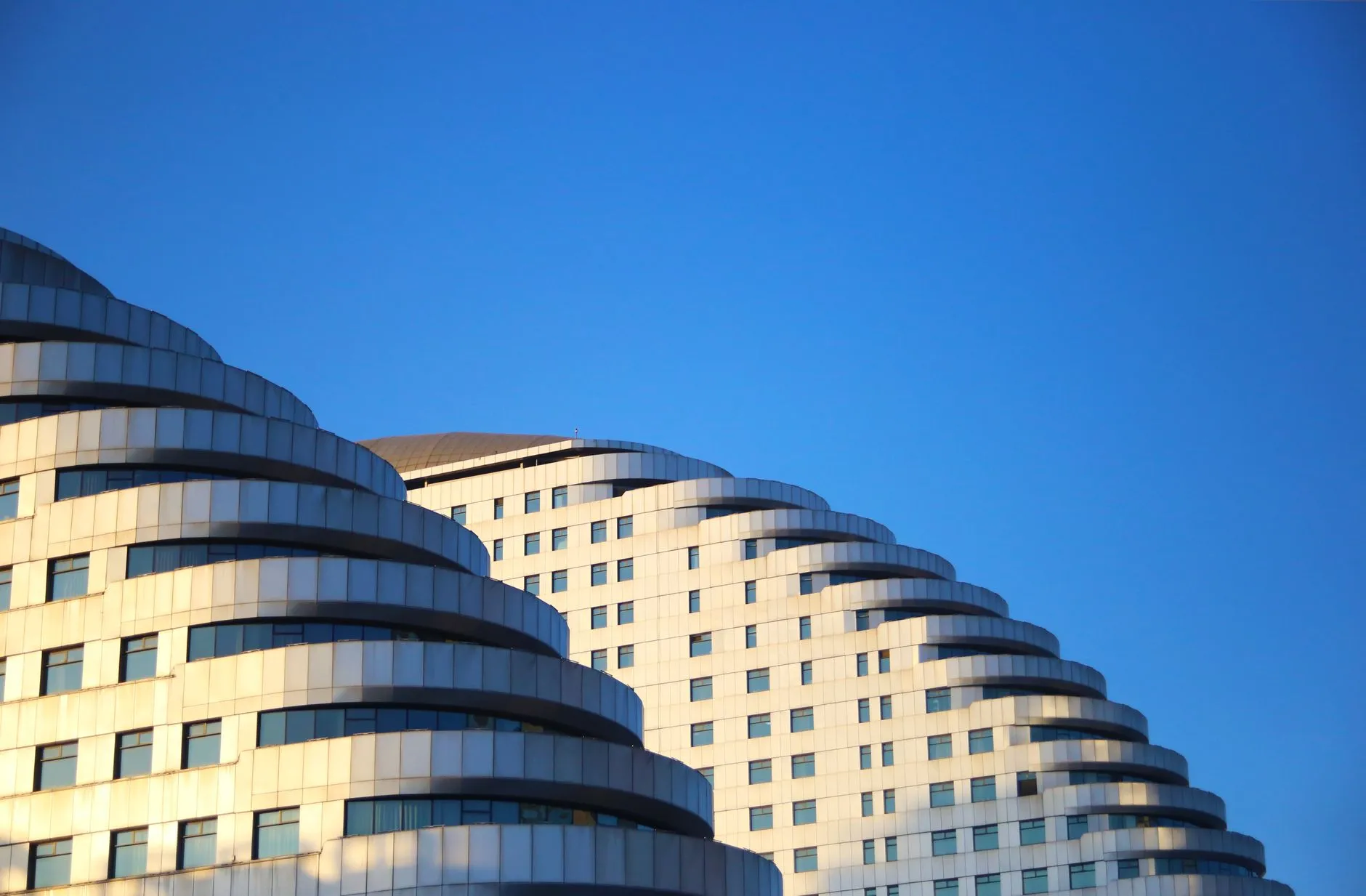 2025年环保设备行业新标准解读：郑州企业如何应对排放升级